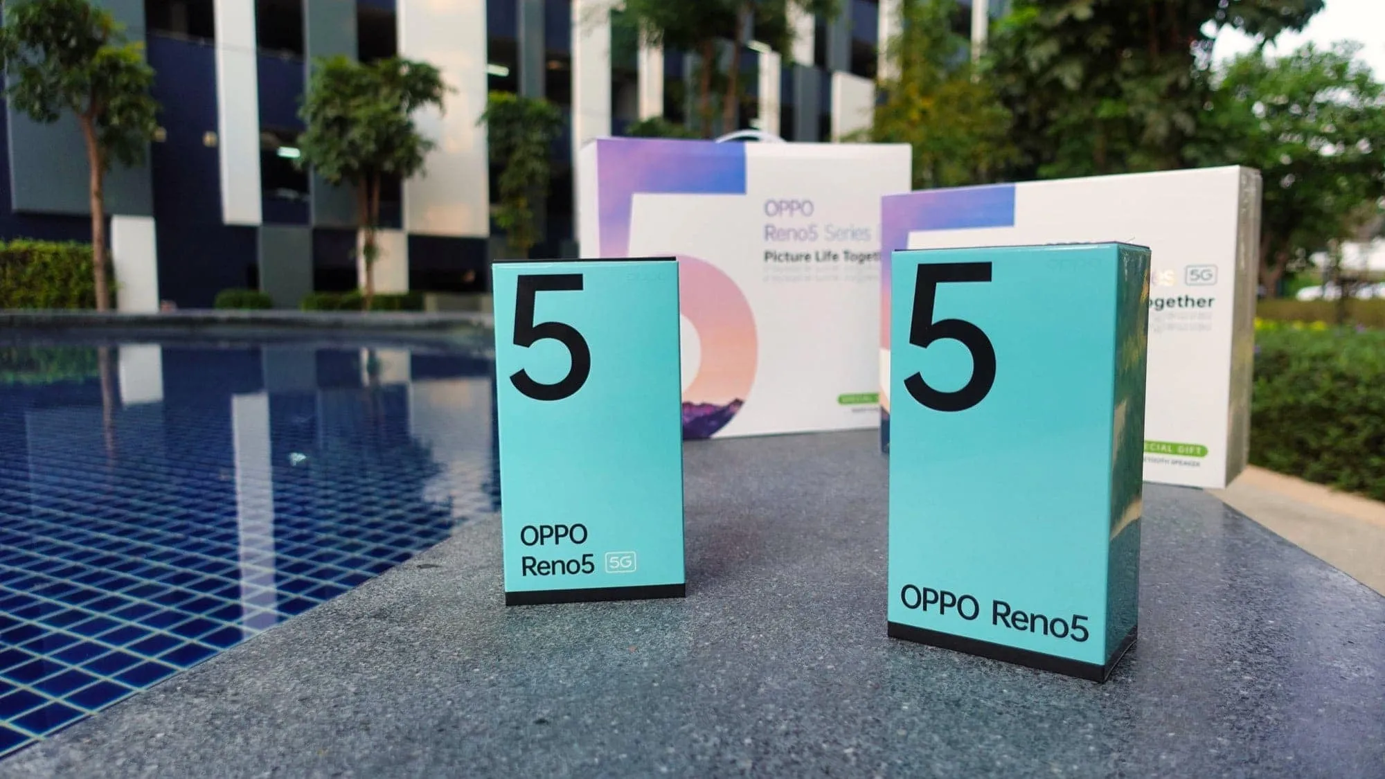 รีวิว OPPO Reno5 Series 5G สมาร์ทโฟนเพื่อการถ่ายวิดีโอ Portrait กับดีไซน์ใหม่นำเทรนด์ 8 รีวิว OPPO Reno5 Series 5G สมาร์ทโฟนเพื่อการถ่ายวิดีโอ Portrait กับดีไซน์ใหม่นำเทรนด์ 7