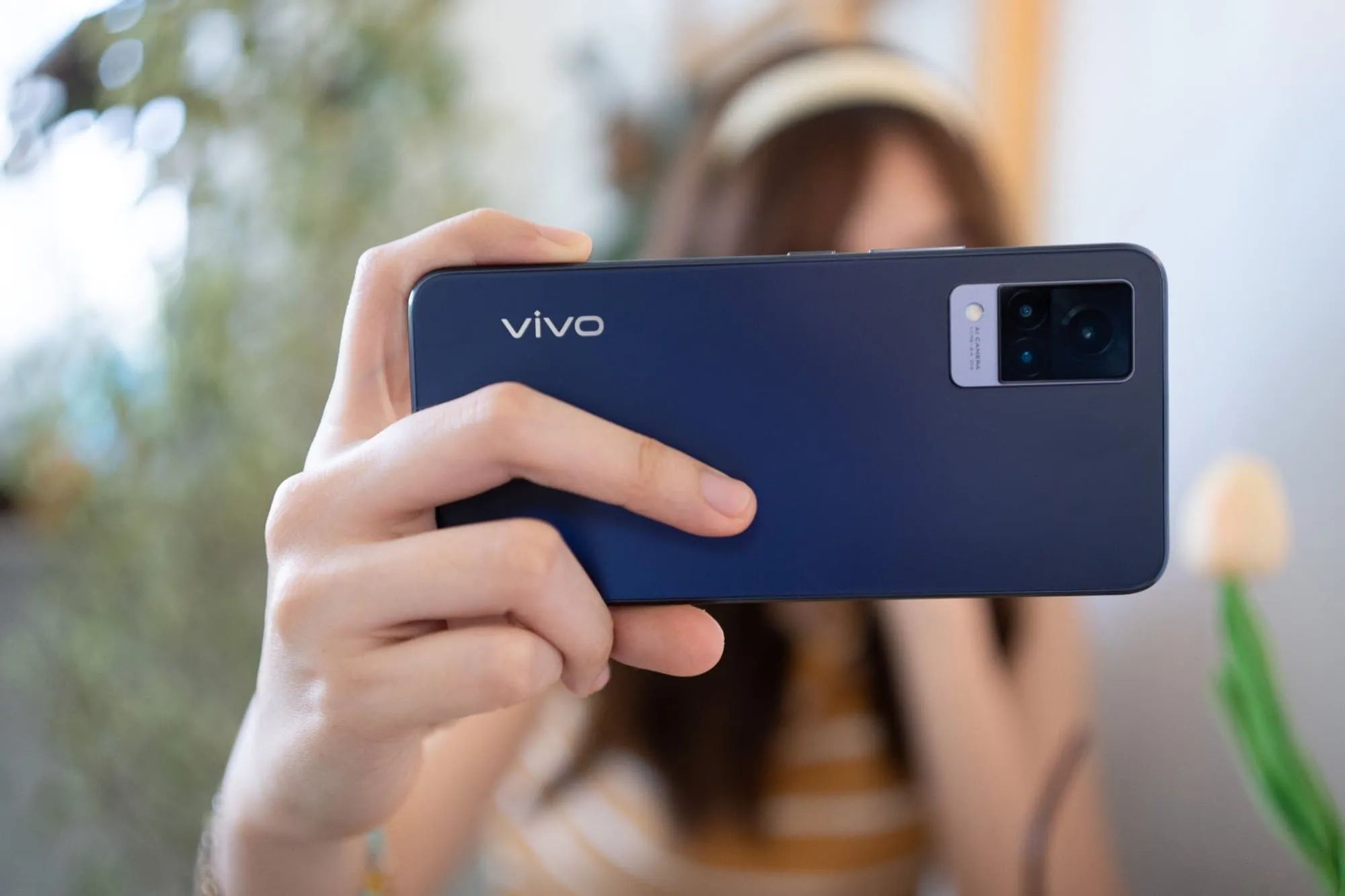 รีวิว Vivo V21 5G สมาร์ทโฟนที่กล้องหน้าดีเหมือนกล้องหลัง และแรมที่เป็นมากกว่าแรม 20 รีวิว Vivo V21 5G สมาร์ทโฟนที่กล้องหน้าดีเหมือนกล้องหลัง และแรมที่เป็นมากกว่าแรม 19