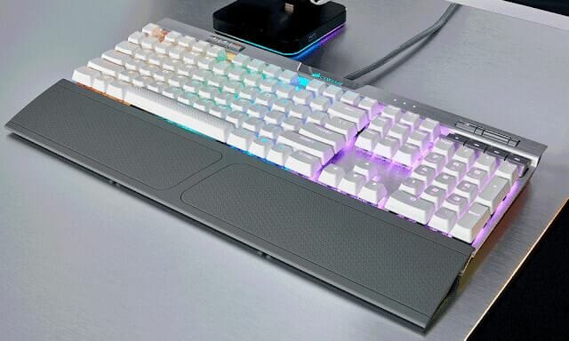 K70RGB MK.2 SE Hero