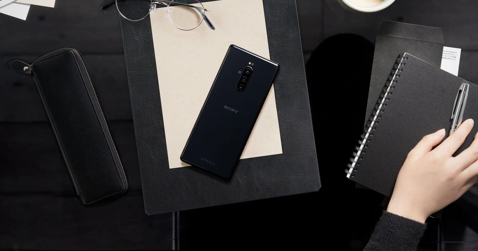 08 xperia 1 product slideshow image desktop e0908acd72a19fe92949562a6979503c a72295e237fbe2bfe7fa110f5d1d9b25
