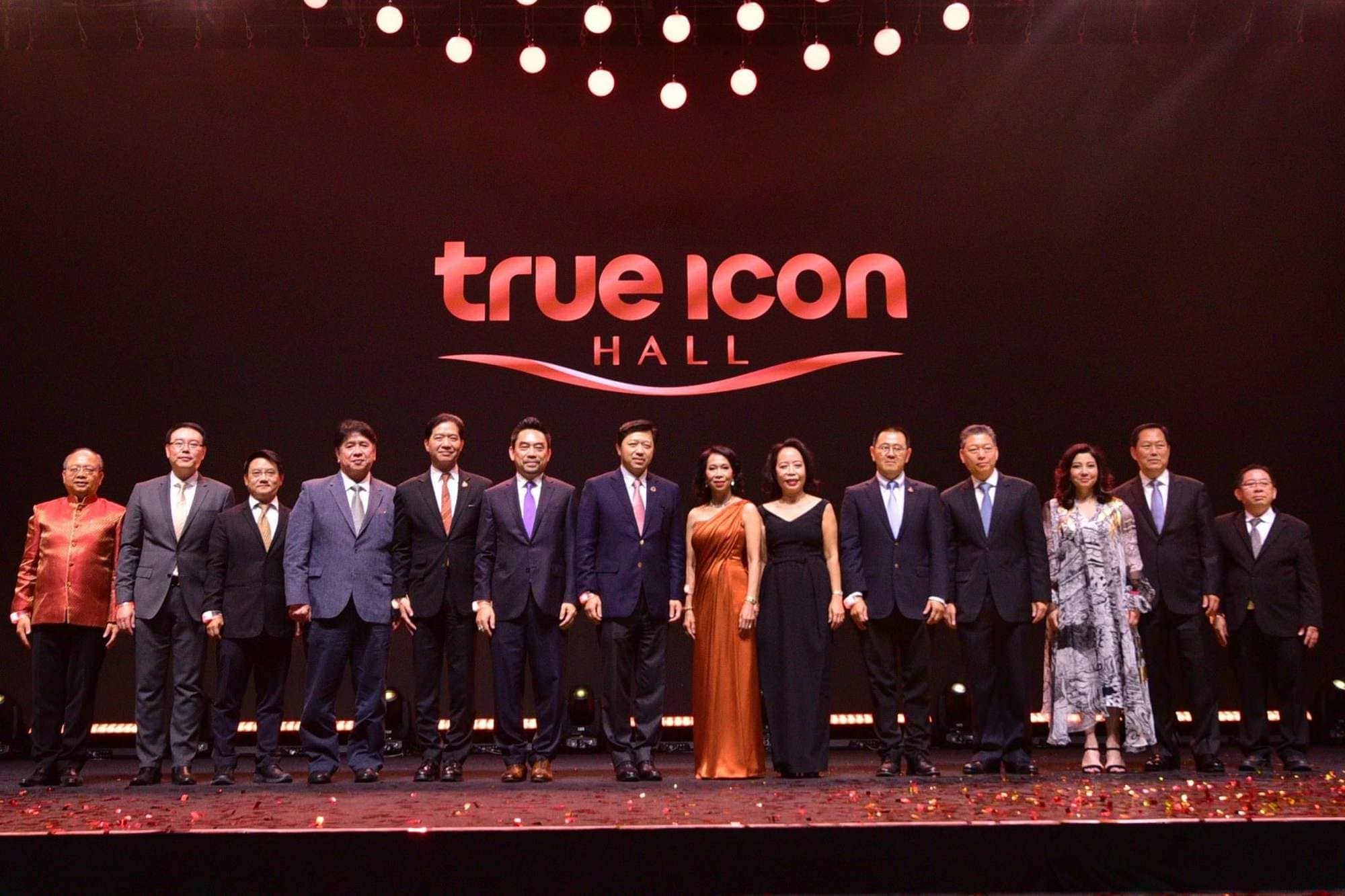 TRUE ICON HALL GRAND OPENING