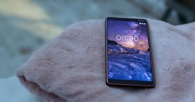 Nokia 7 plus review Desktop 2x blur