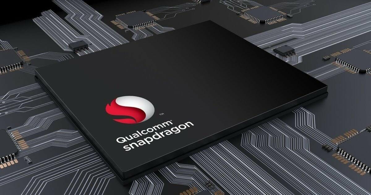 Qualcomm snapdragon chip shot cropped 100743809 large