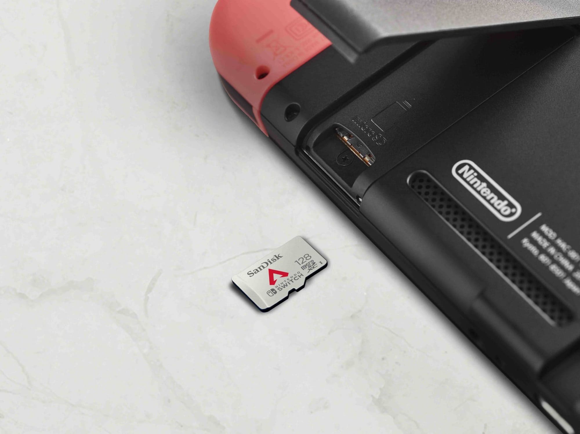 En us APEX NintendoSwitch microSD 128GB Life inserting tan LR